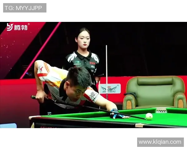 张堃鹏与楚秉杰在决赛中谁最终获得胜利的精彩对决分析